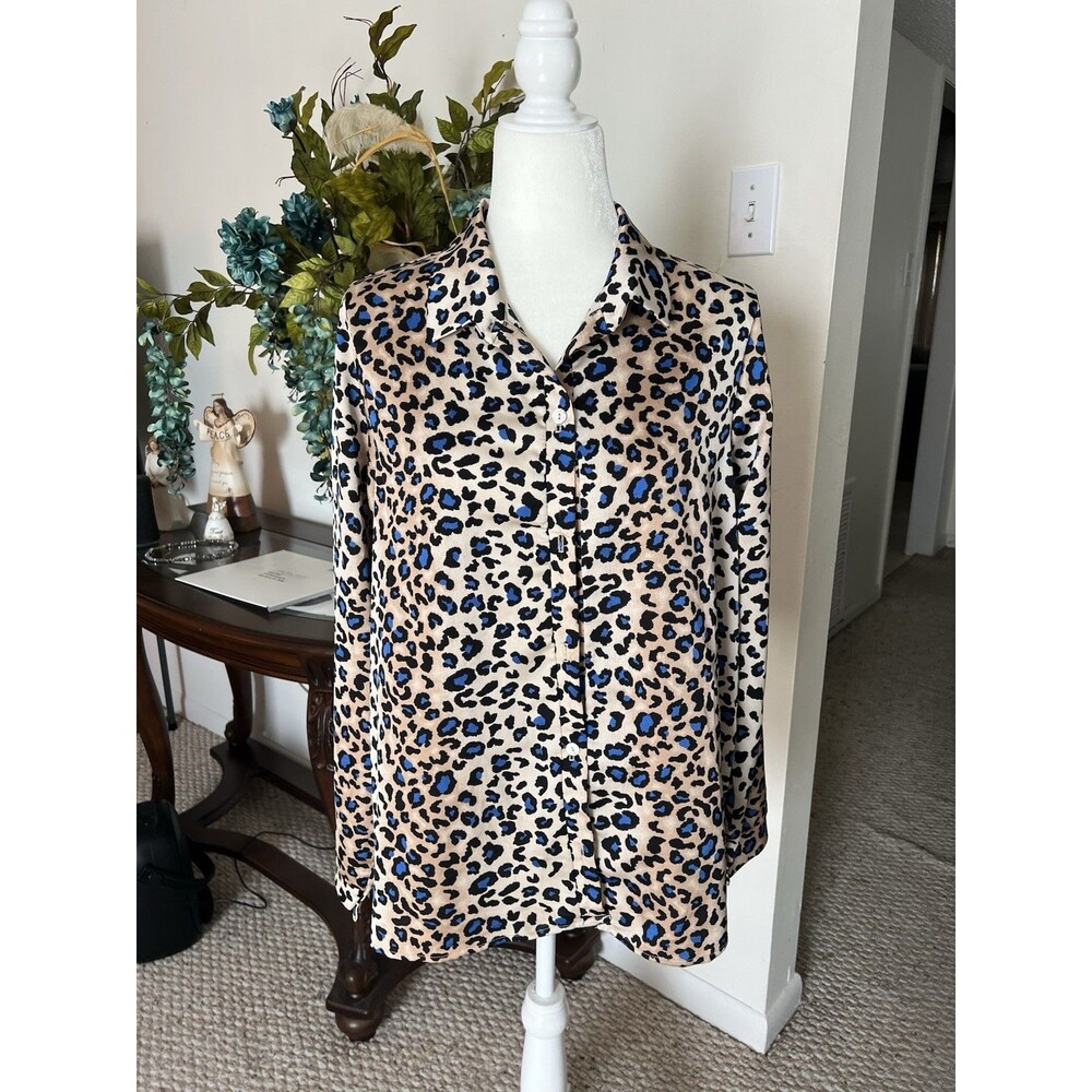 Hesed Leopard Print Blouse Womens Medium M Blue Tan Satin Button Down Shirt Top